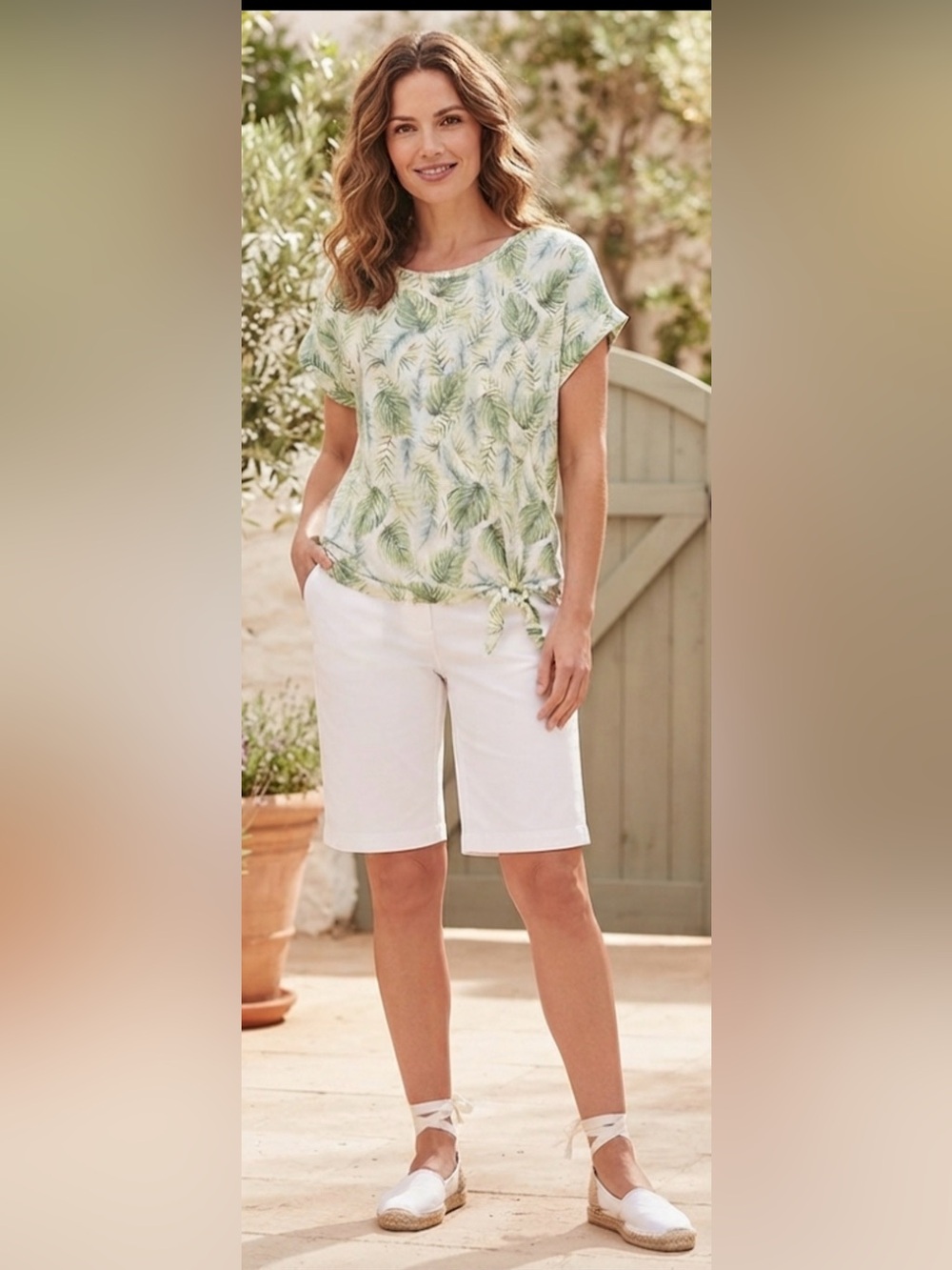 Vintage Rose Green Leaf Print Women's Top